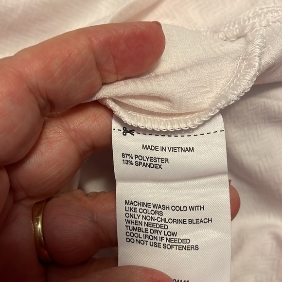 DSG women’s size small light‎ pink long sleeve golf athletic shirt. 1/4 zipper. - Picture 10 of 10